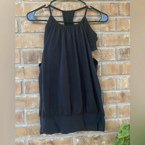 Lululemon No Limit Black Tank Top, Size 4 - Picture 3 of 8